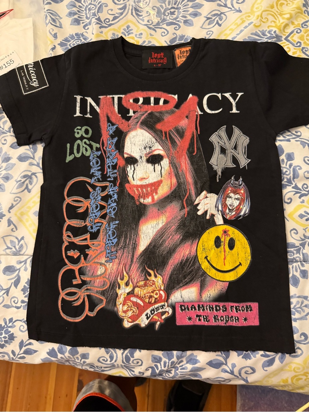 Lost Intricacy White Graphic Short-Sleeve Tee for Kids size 4 to 5T